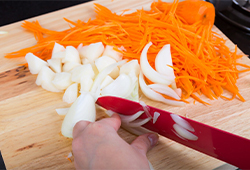 Смесь моркови и лука