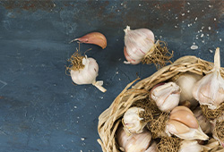 Сушеный чеснок хлопья